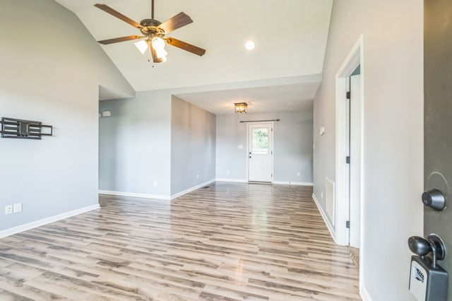 1435 Silver Creek Rd, Lewisburg, TN 37091