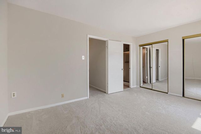 112 VILLA CAPRI CIR, Essex, MD 21221
