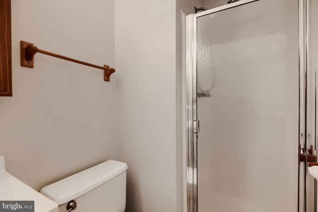 112 VILLA CAPRI CIR, Essex, MD 21221