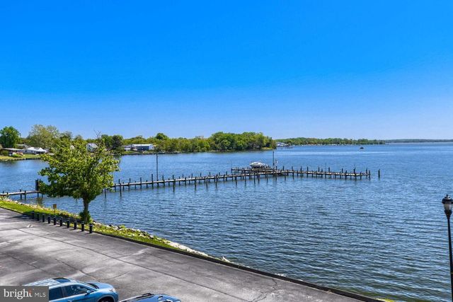 112 VILLA CAPRI CIR, Essex, MD 21221