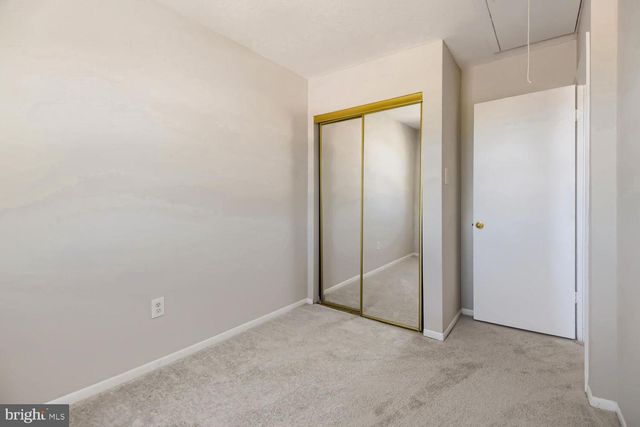 112 VILLA CAPRI CIR, Essex, MD 21221