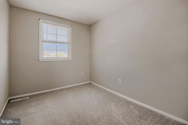 112 VILLA CAPRI CIR, Essex, MD 21221