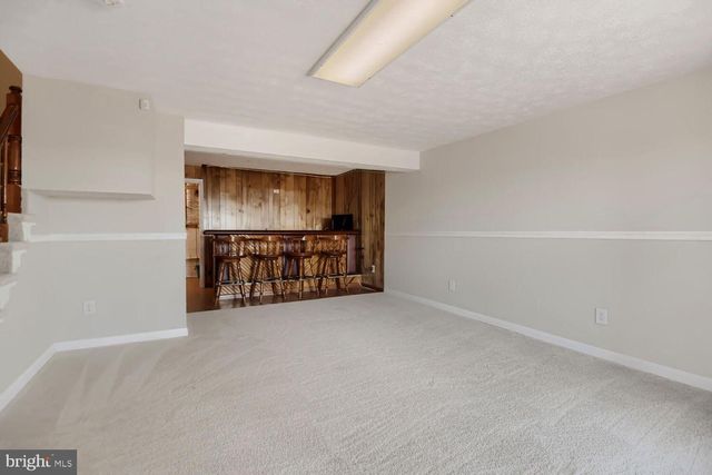 112 VILLA CAPRI CIR, Essex, MD 21221