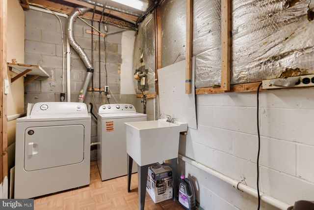 112 VILLA CAPRI CIR, Essex, MD 21221
