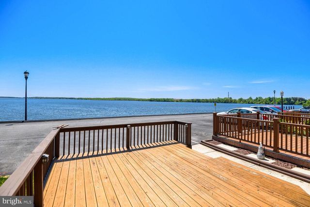 112 VILLA CAPRI CIR, Essex, MD 21221