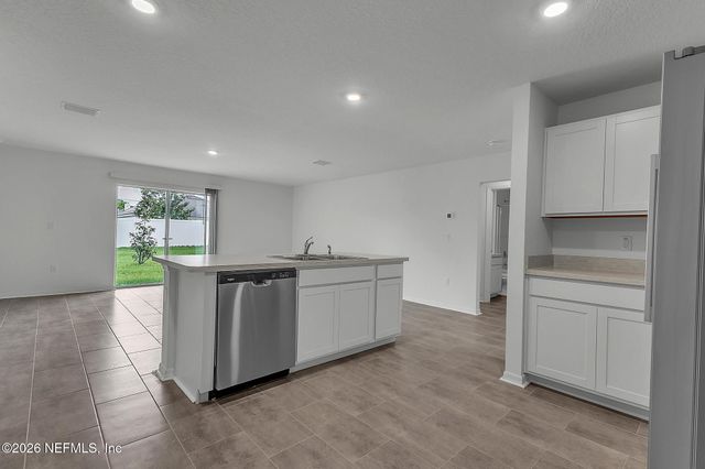 22 ROUND TREE Drive, Palm Coast, FL 32164