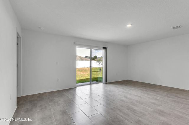 22 ROUND TREE Drive, Palm Coast, FL 32164