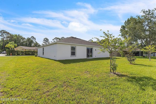 22 ROUND TREE Drive, Palm Coast, FL 32164