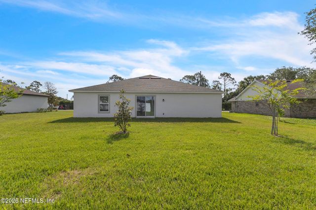 22 ROUND TREE Drive, Palm Coast, FL 32164