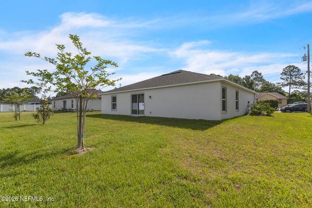 22 ROUND TREE Drive, Palm Coast, FL 32164