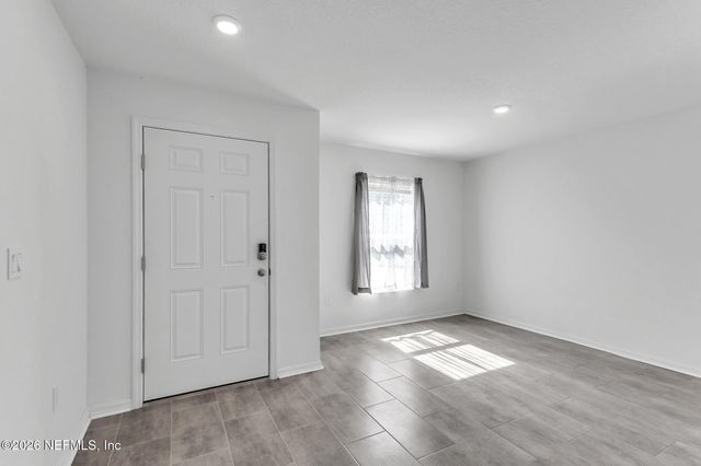 22 ROUND TREE Drive, Palm Coast, FL 32164