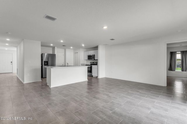 22 ROUND TREE Drive, Palm Coast, FL 32164