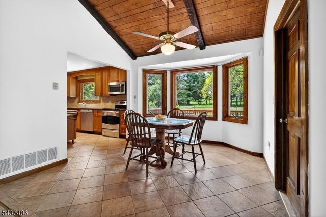 99 Cole Rd, Readington Twp., NJ 08889