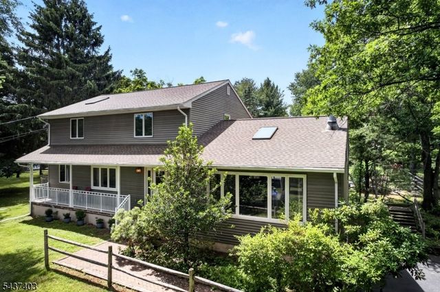 99 Cole Rd, Readington Twp., NJ 08889