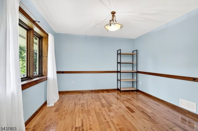 99 Cole Rd, Readington Twp., NJ 08889