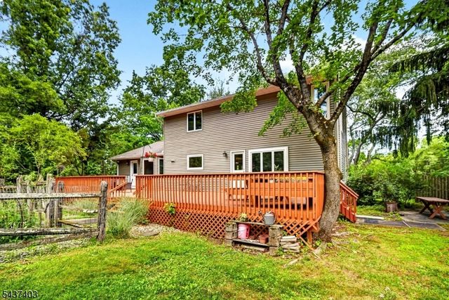 99 Cole Rd, Readington Twp., NJ 08889