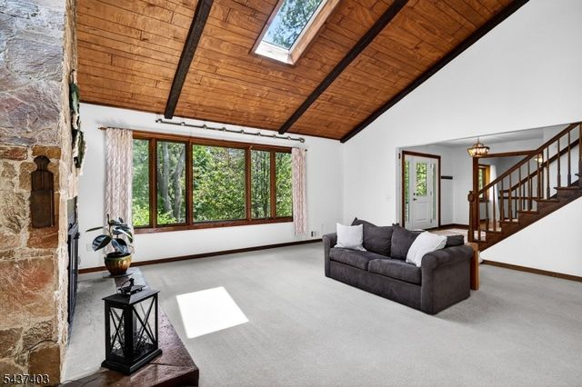 99 Cole Rd, Readington Twp., NJ 08889