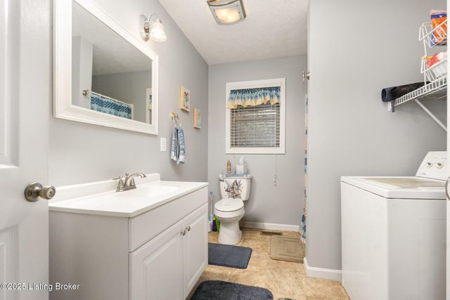 33 Elmwood Dr, Clarkson, KY 42726