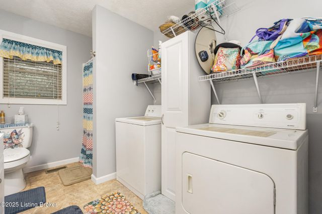 33 Elmwood Dr, Clarkson, KY 42726