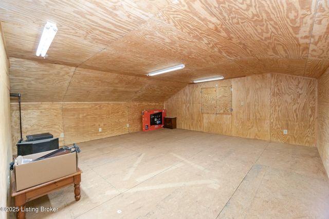 33 Elmwood Dr, Clarkson, KY 42726