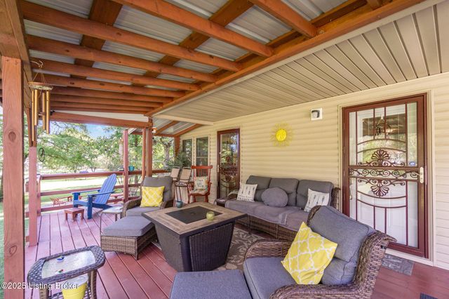 33 Elmwood Dr, Clarkson, KY 42726