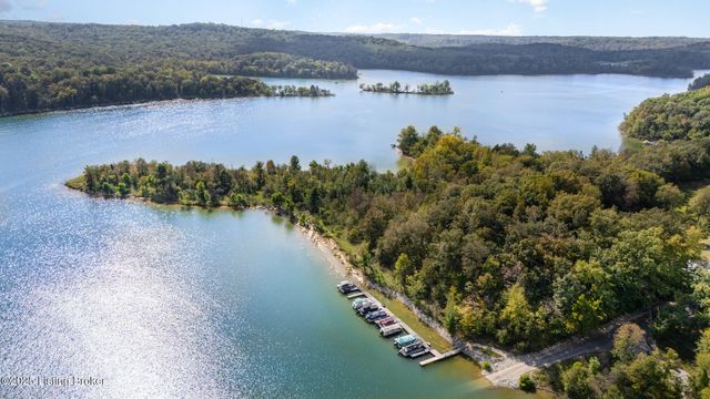 33 Elmwood Dr, Clarkson, KY 42726