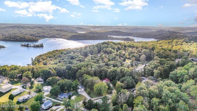 33 Elmwood Dr, Clarkson, KY 42726