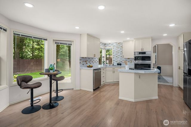 4020 262nd Place SE, Sammamish, WA 98029