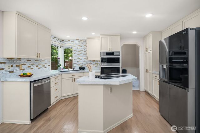 4020 262nd Place SE, Sammamish, WA 98029