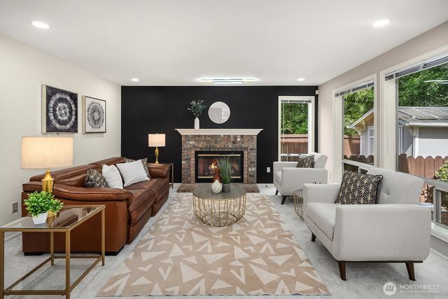4020 262nd Place SE, Sammamish, WA 98029