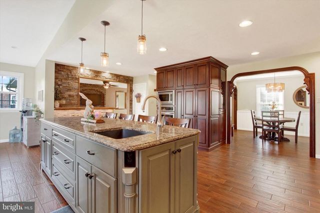 426 N 3RD ST, Mcsherrystown, PA 17344