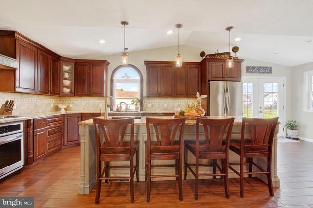 426 N 3RD ST, Mcsherrystown, PA 17344