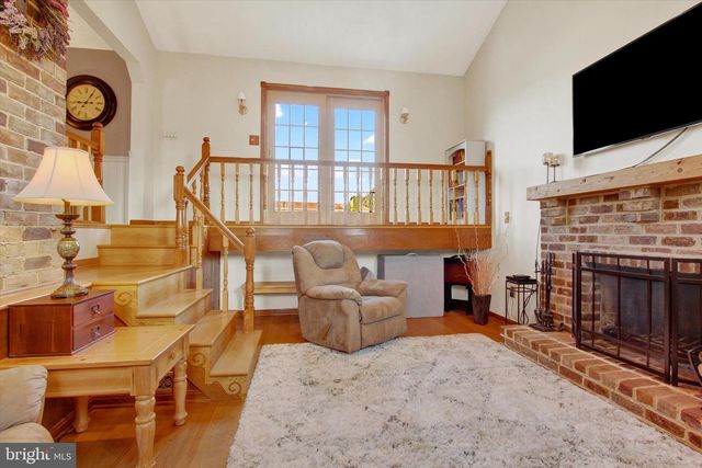 426 N 3RD ST, Mcsherrystown, PA 17344