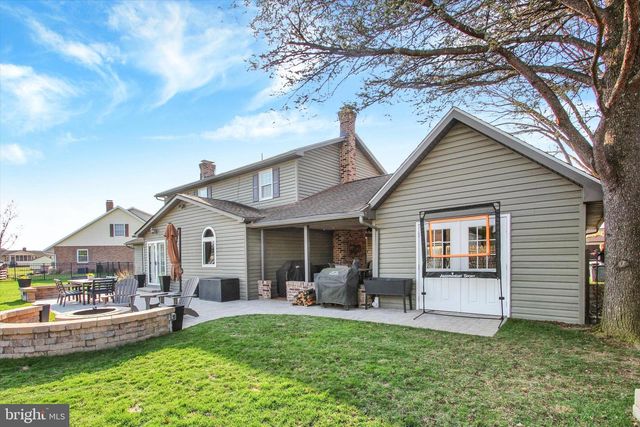 426 N 3RD ST, Mcsherrystown, PA 17344