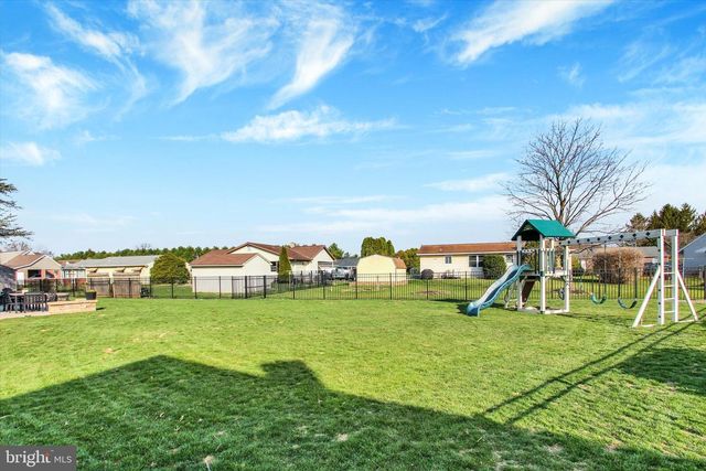 426 N 3RD ST, Mcsherrystown, PA 17344