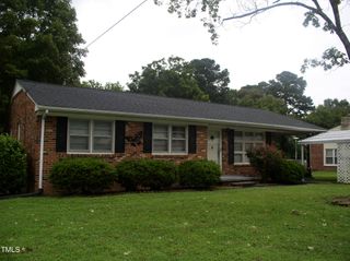 546 Sagefield Drive, Henderson, NC 27536