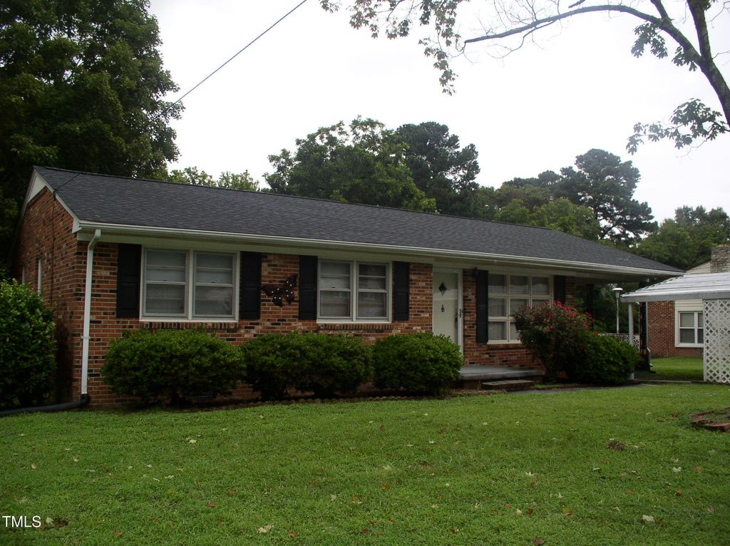 546 Sagefield Drive, Henderson, NC 27536