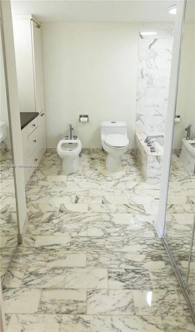 6423 Collins Ave 1101, Miami Beach, FL 33141