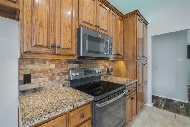 8416 NW 77th Street, Oklahoma City, OK 73132