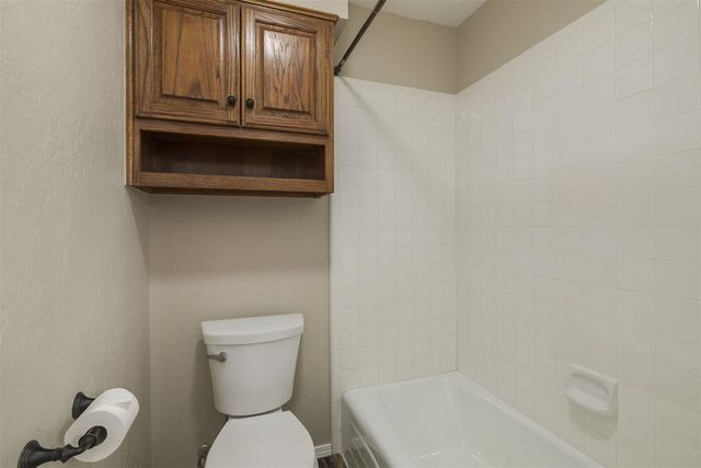 8416 NW 77th Street, Oklahoma City, OK 73132