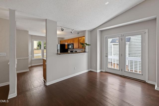 209 Kronos Lane, Cary, NC 27513