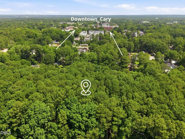 122 Meadow Drive, Cary, NC 27511