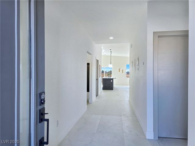 991 East Enchanted Mesa Street, Pahrump, NV 89048