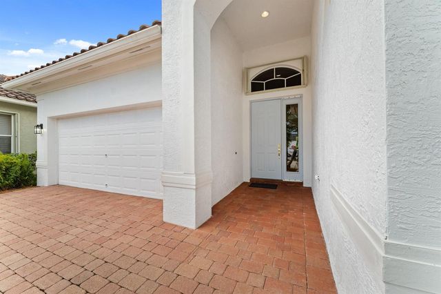 879 SW Pebble Lane, Palm City, FL 34990