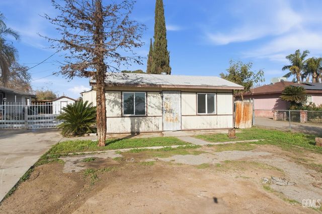 2930 Potomac Avenue, Bakersfield, CA 93307