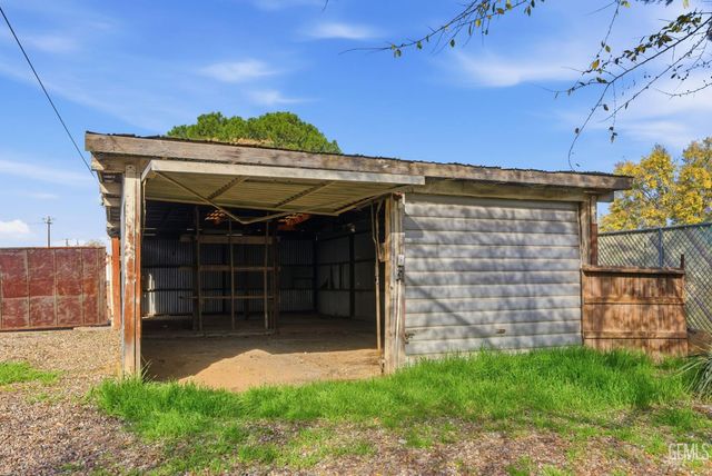 2930 Potomac Avenue, Bakersfield, CA 93307