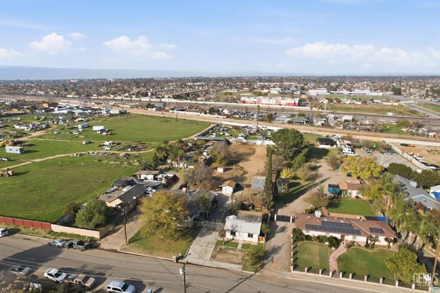 2930 Potomac Avenue, Bakersfield, CA 93307