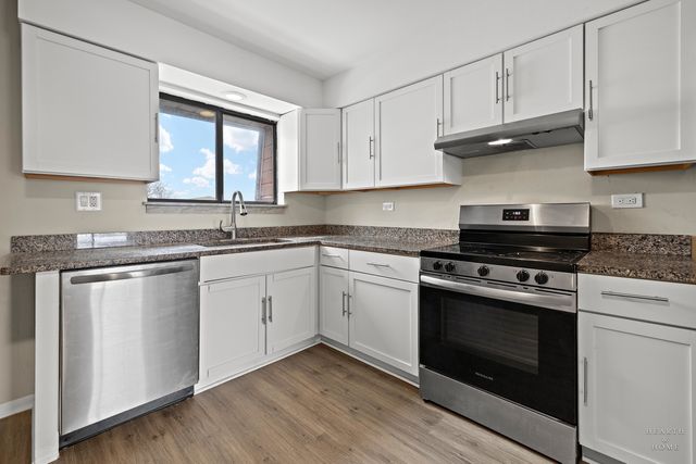 1010 Judson Street 2A, Bensenville, IL 60106