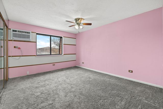 1010 Judson Street 2A, Bensenville, IL 60106