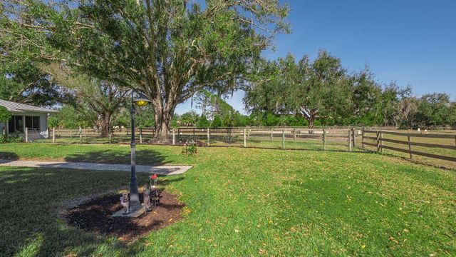 7610 SADDLE CREEK TRAIL, Sarasota, FL 34241